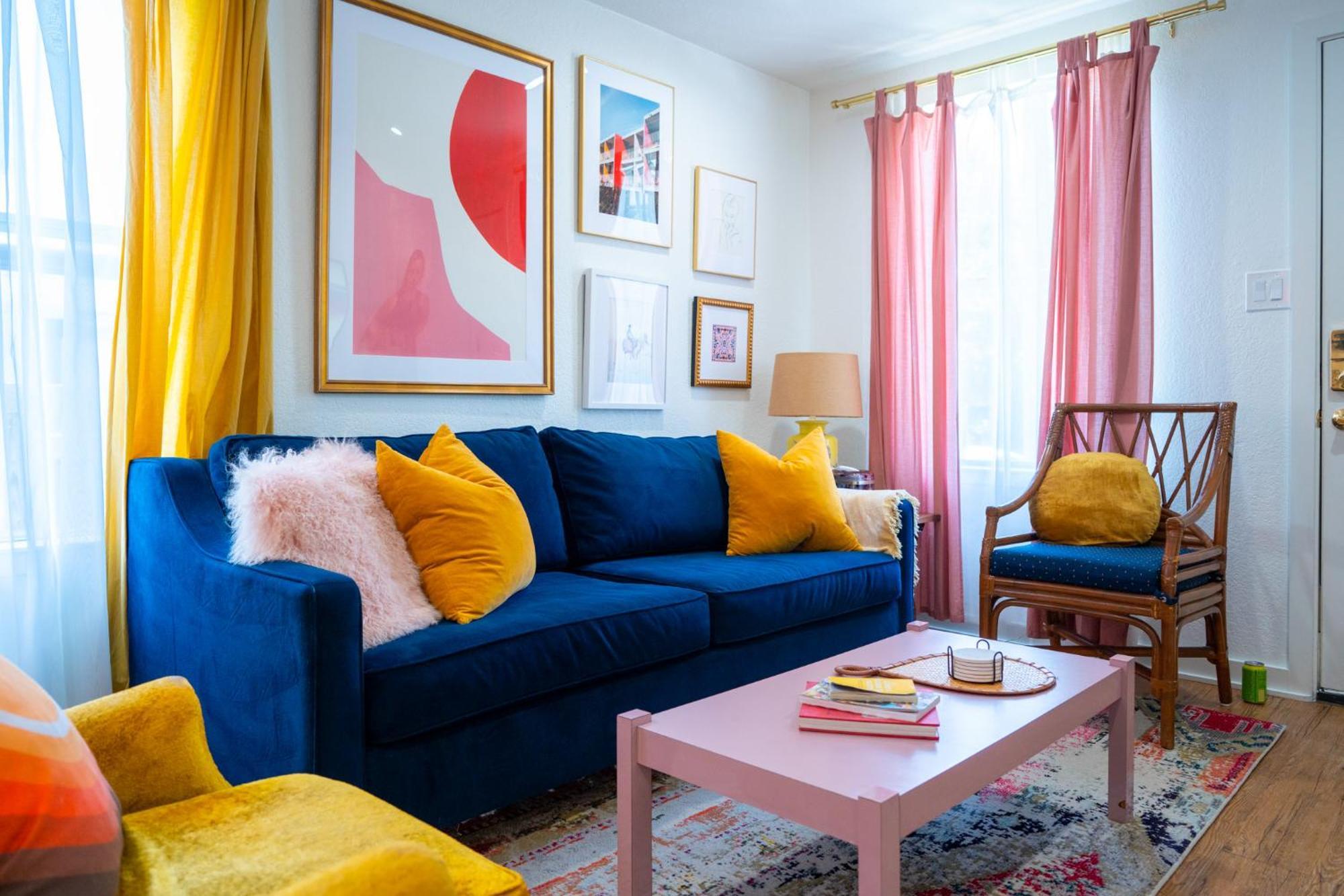 Stylish, Artsy Bungalow Central Eastside Austin Extérieur photo