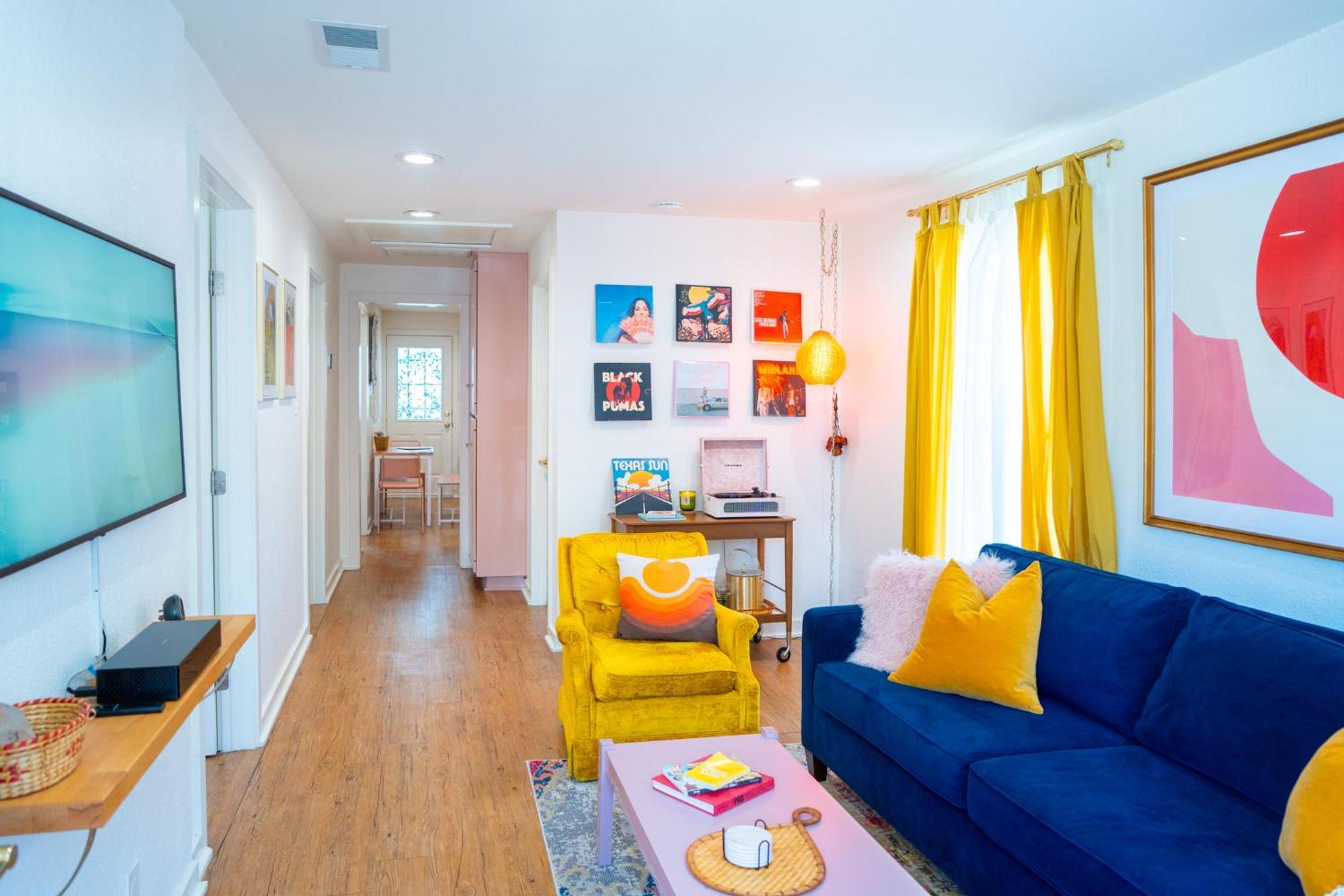 Stylish, Artsy Bungalow Central Eastside Austin Extérieur photo