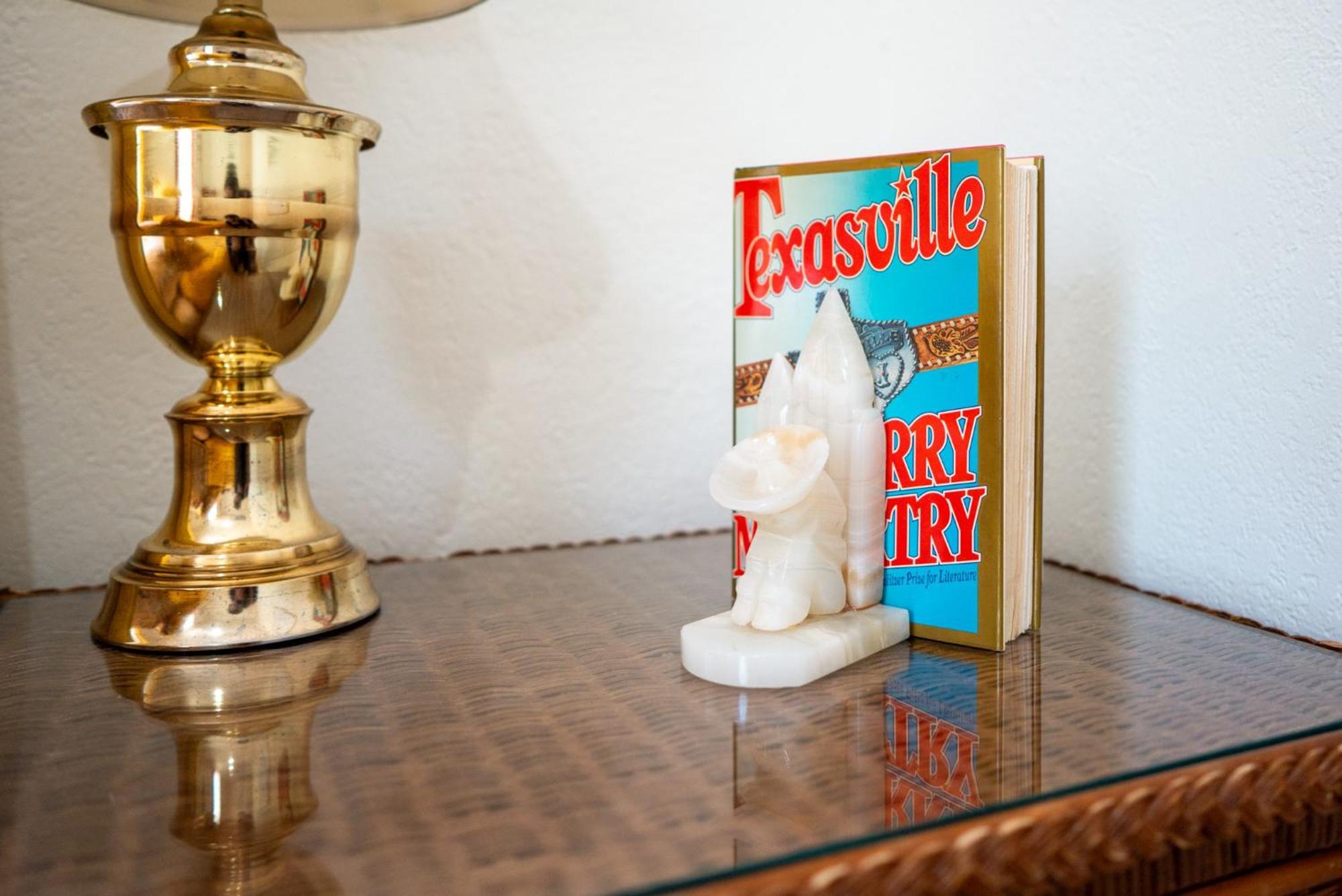 Stylish, Artsy Bungalow Central Eastside Austin Extérieur photo