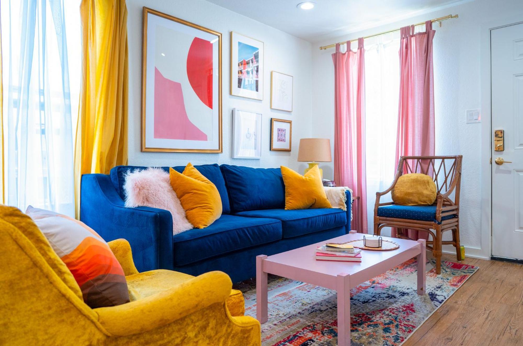 Stylish, Artsy Bungalow Central Eastside Austin Extérieur photo