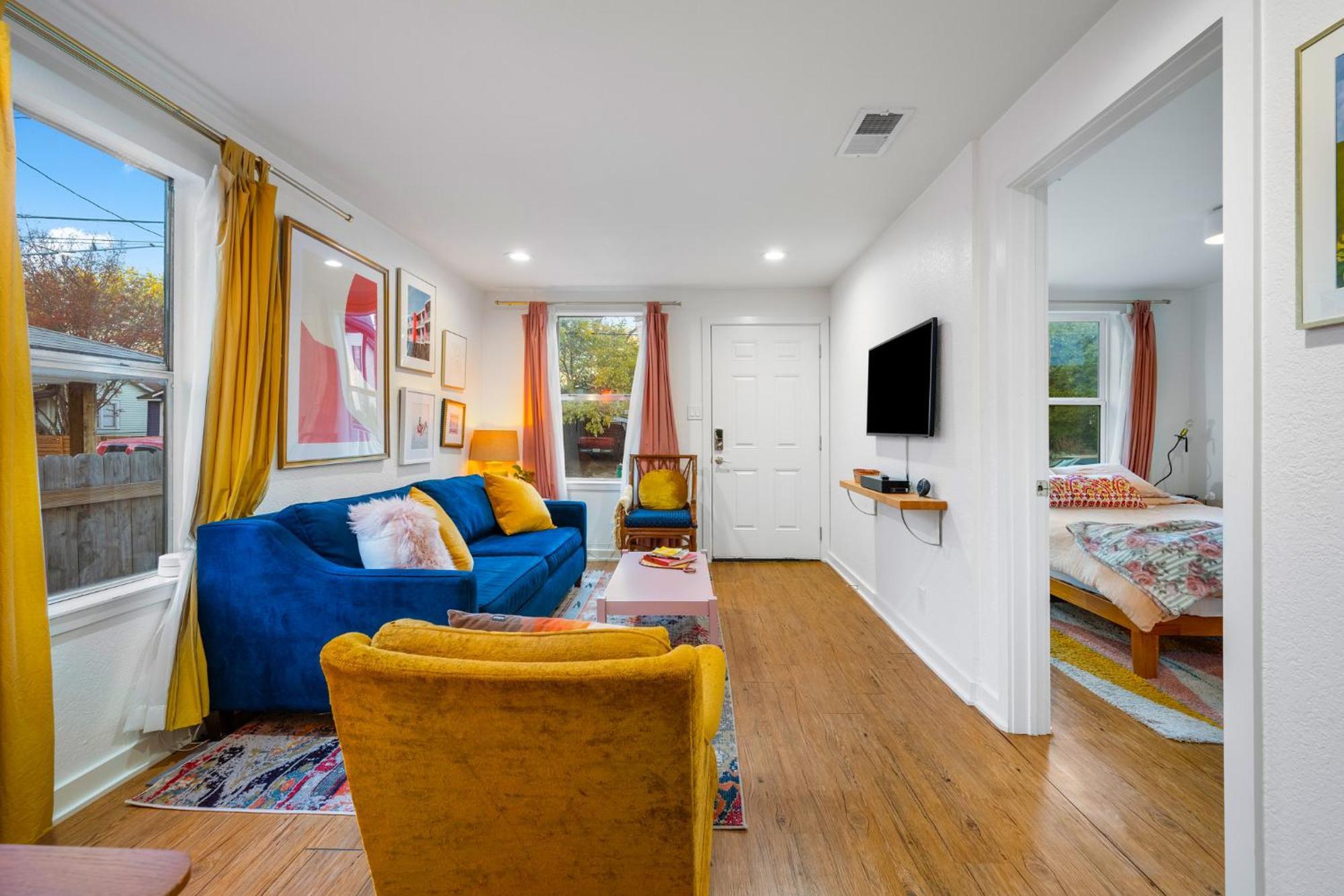 Stylish, Artsy Bungalow Central Eastside Austin Extérieur photo